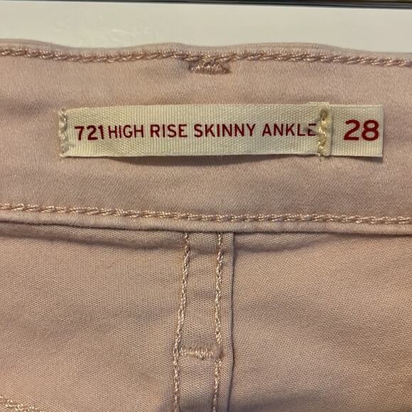 Levi’s Blush Pink High Rise Skinny Ankle Jeans - Picture 8 of 11
